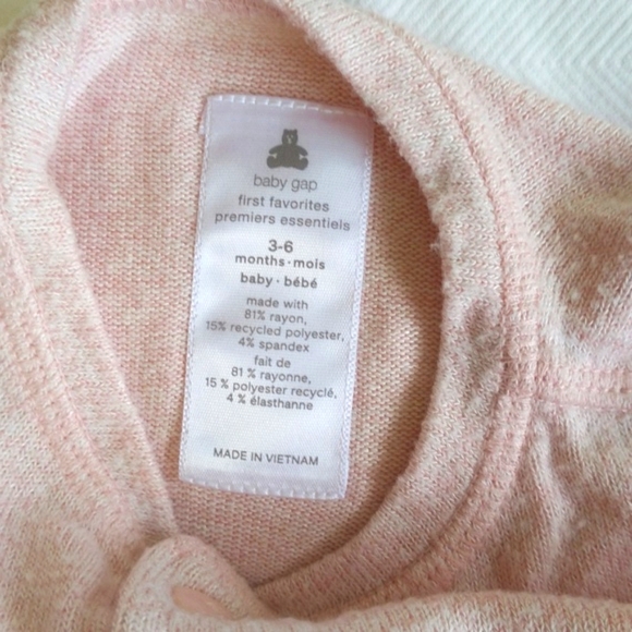 babyGap first favorites soft pink knit button close footie sleeper pajamas 3-6 m - Picture 4 of 5